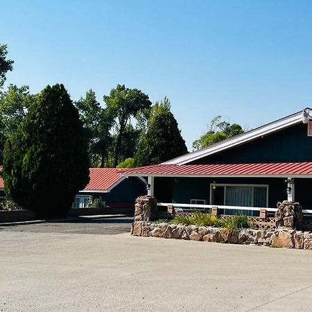 Redwood Arms Motel Паонія Екстер'єр фото