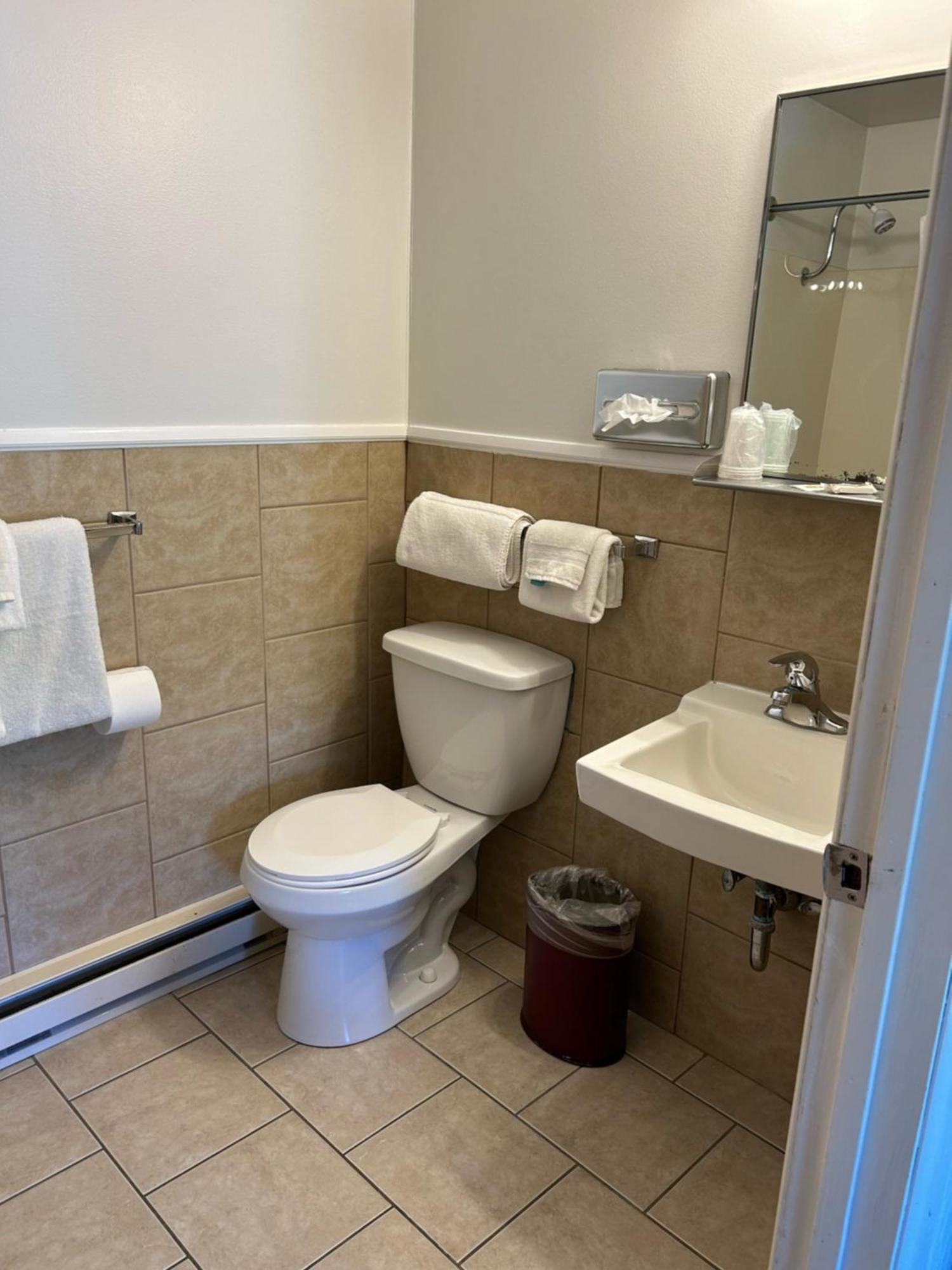 Redwood Arms Motel Паонія Екстер'єр фото