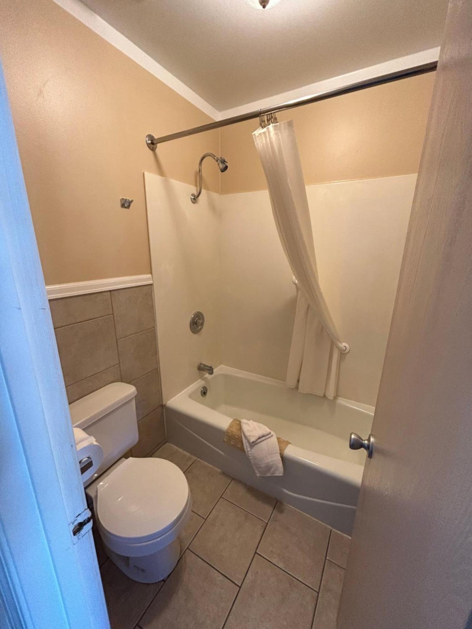 Redwood Arms Motel Паонія Екстер'єр фото