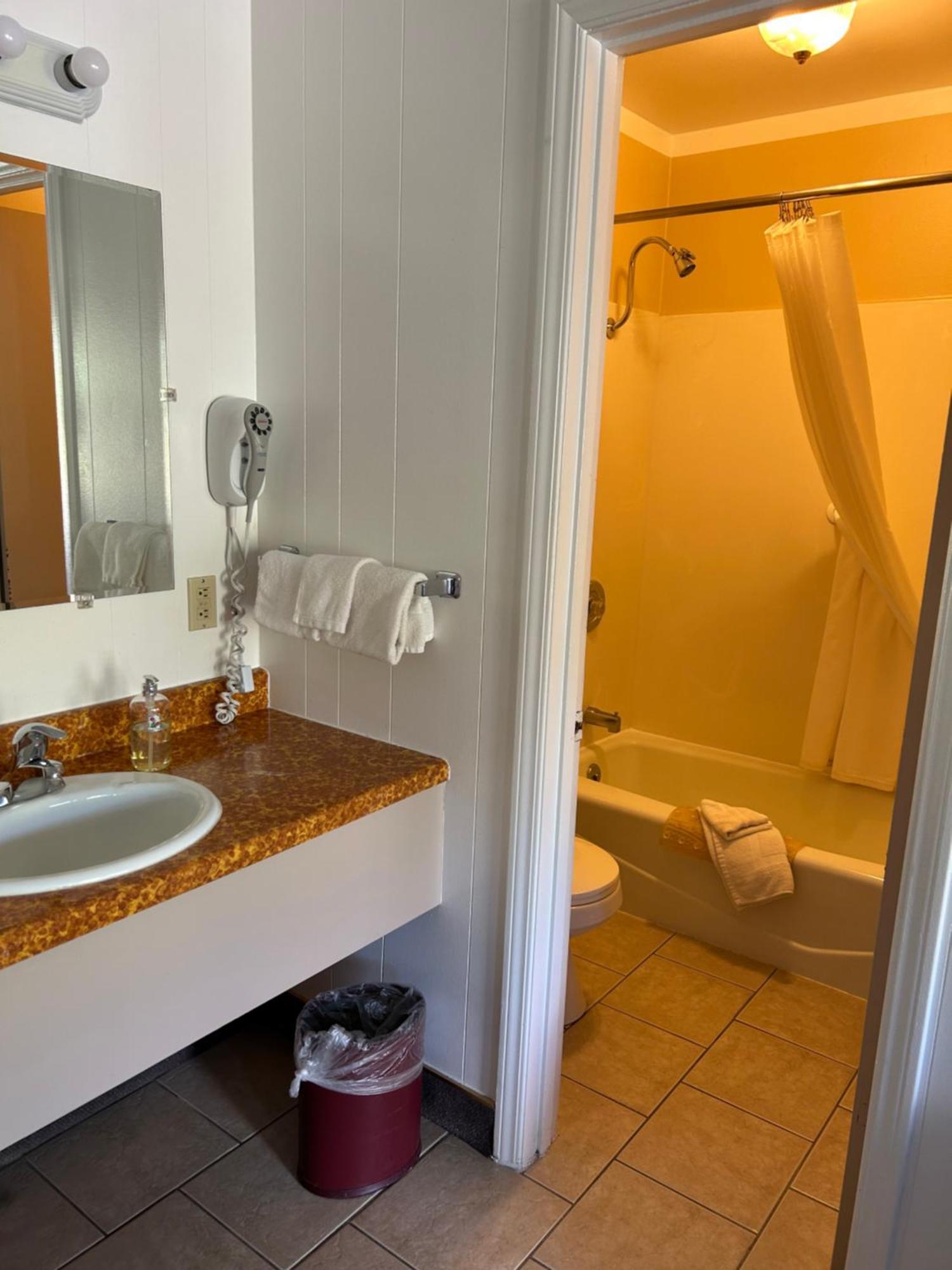 Redwood Arms Motel Паонія Екстер'єр фото