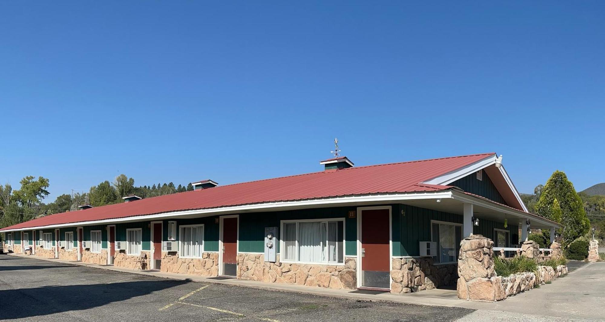 Redwood Arms Motel Паонія Екстер'єр фото