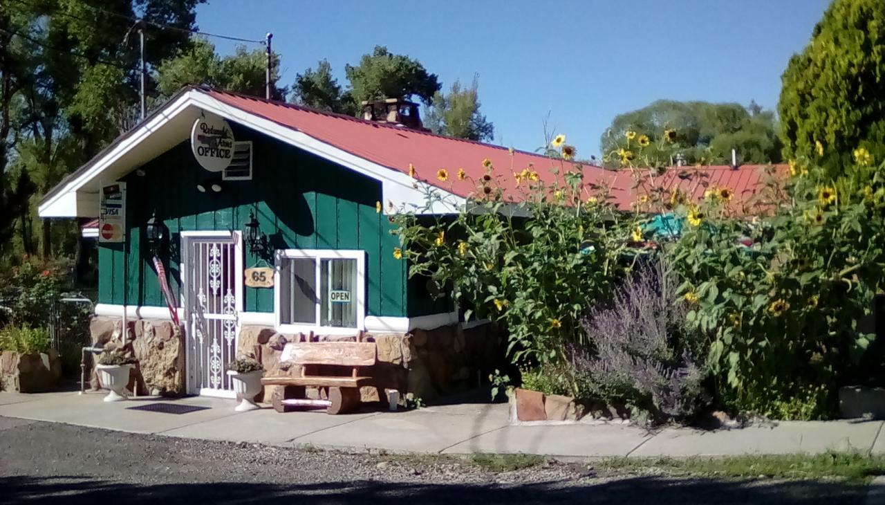 Redwood Arms Motel Паонія Екстер'єр фото