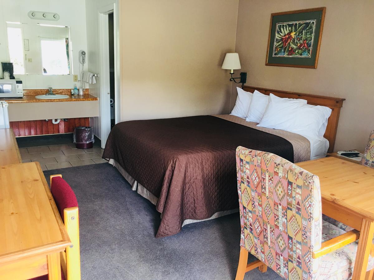 Redwood Arms Motel Паонія Екстер'єр фото
